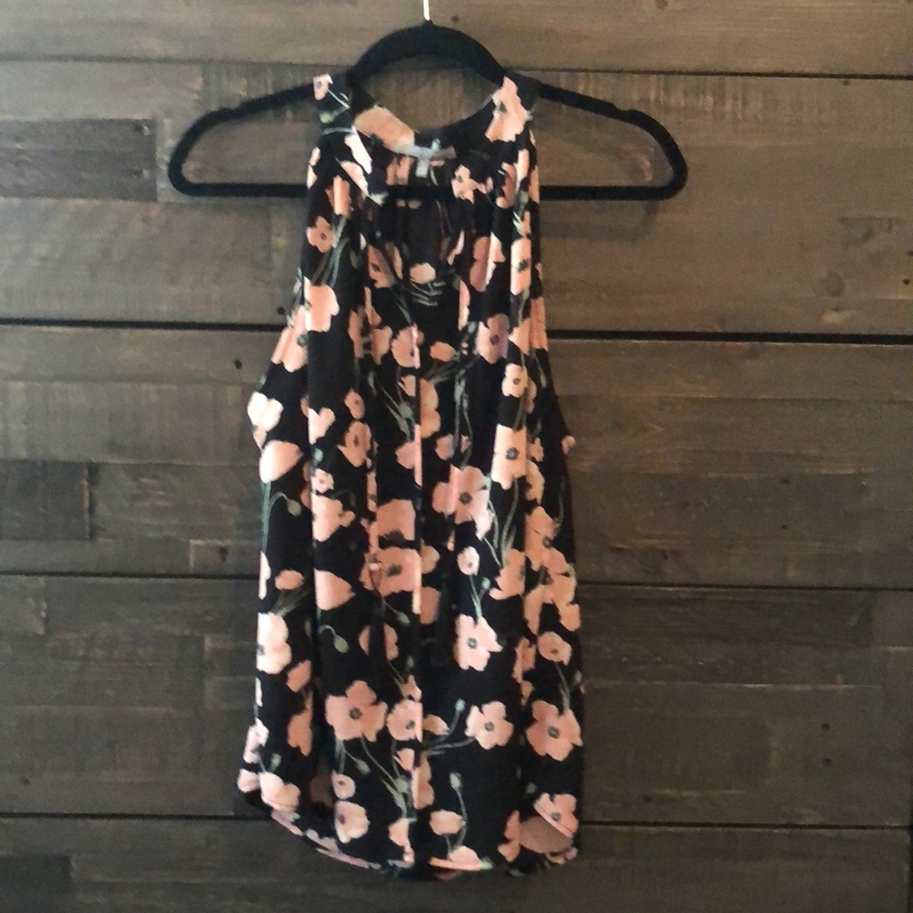 Flower Patterned Sleeveless Blouse